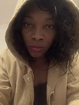 Nahomy gree online show from 03/16/25, 12:01