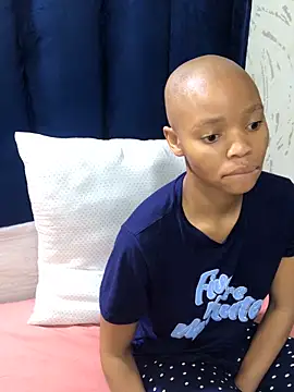 BondiBitch online show from 11/02/25, 07:27