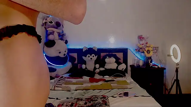 KimberlyXtreme online show from 09/15/25, 09:15