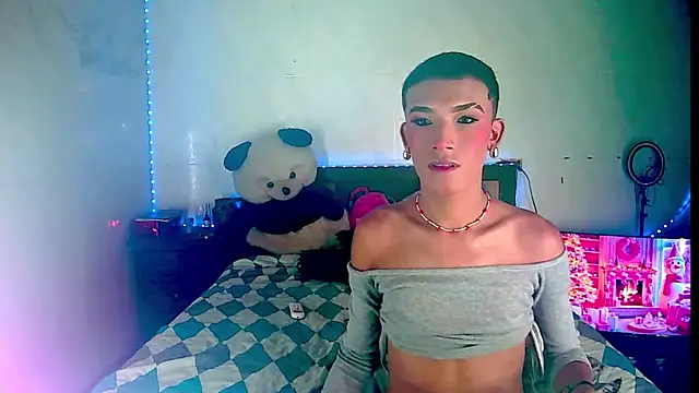 KimberlyXtreme online show from 12/19/25, 01:07