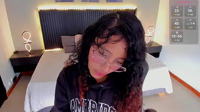 Arihsay evans online show from 11/14/25, 12:48