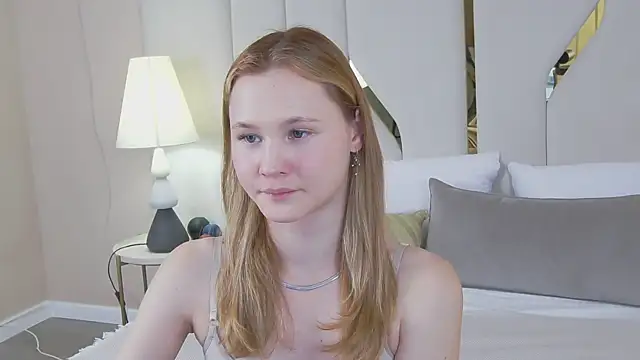 Snapshot of AmeliRoyse chatting on 04/23/26, 05:15 AmeliRoyse online show from 04/23/26, 05:15