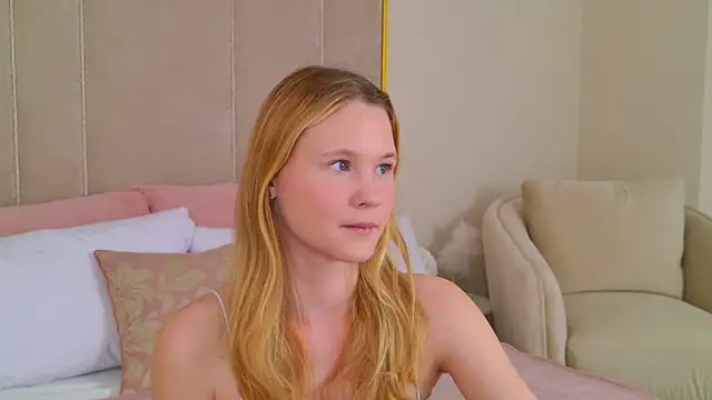 Snapshot of AmeliRoyse chatting on 06/23/26, 05:11 AmeliRoyse online show from 06/23/26, 05:11