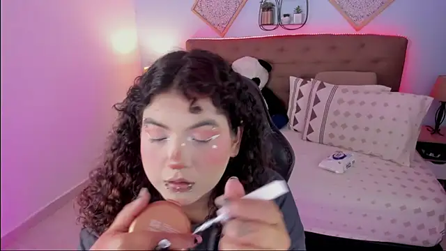  Lilly miller online show from 11/14/25, 08:29