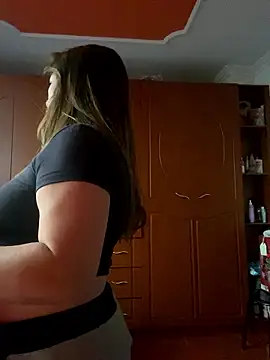 Luna-nevada online show from 01/18/26, 02:21