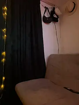 Snapshot of Mia_cullen_ chatting on 03/19/25, 02:59 Mia cullen online show from 03/19/25, 02:59