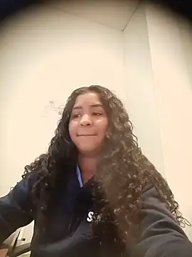 Snapshot of Paula6Colombia chatting on 11/10/25, 01:43 Paula6Colombia online show from 11/10/25, 01:43