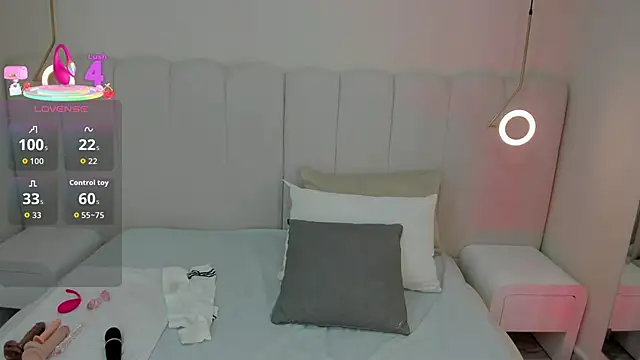 Snapshot of riri_candy chatting on 10/05/25, 03:38 riri candy online show from 10/05/25, 03:38