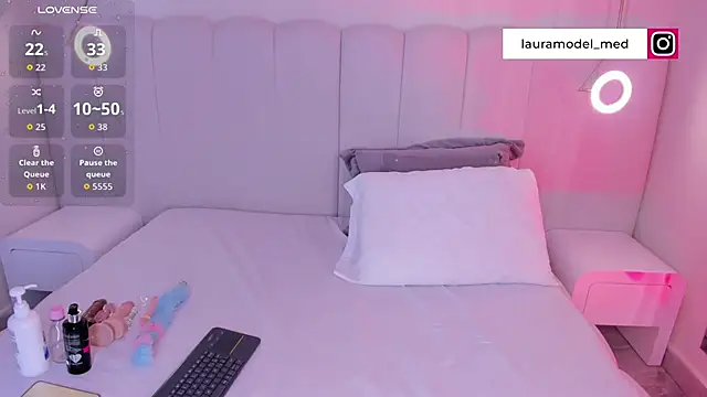 Snapshot of riri_candy chatting on 11/03/25, 03:52 riri candy online show from 11/03/25, 03:52