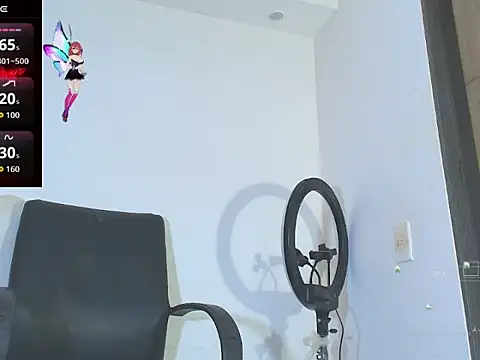 Snapshot of Keeitlin chatting on 10/29/25, 11:06 Keeitlin online show from 10/29/25, 11:06