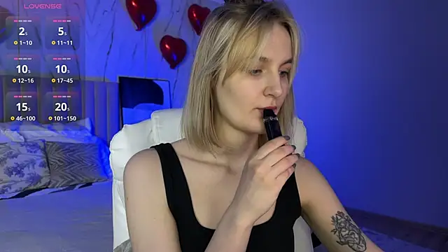  Vikky Moon  online show from 03/16/26, 12:49