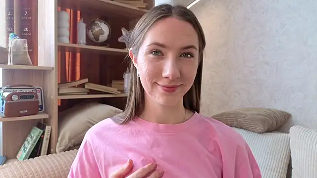 Kira mindnes online show from 09/09/25, 06:24