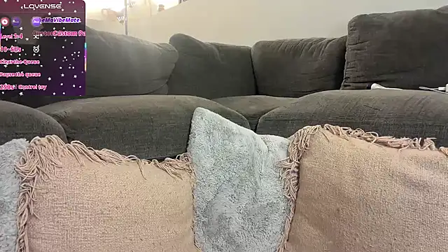 krystenxox online show from 10/17/25, 11:13