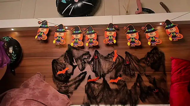 AriadnaHarper online show from 10/19/25, 11:33