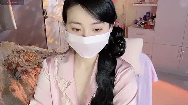 Snapshot of MI_KA22 chatting on 03/17/25, 02:45 MI KA22 online show from 03/17/25, 02:45