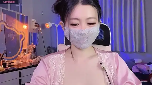 Snapshot of MI_KA22 chatting on 09/10/25, 04:34 MI KA22 online show from 09/10/25, 04:34