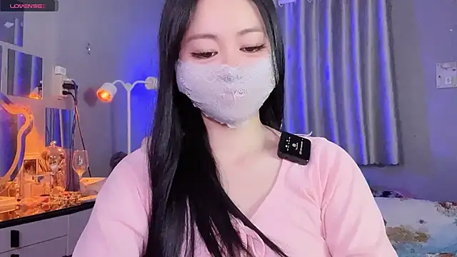 Snapshot of MI_KA22 chatting on 09/23/25, 05:05 MI KA22 online show from 09/23/25, 05:05