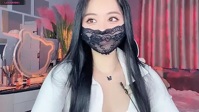 Snapshot of MI_KA22 chatting on 10/19/25, 06:14 MI KA22 online show from 10/19/25, 06:14