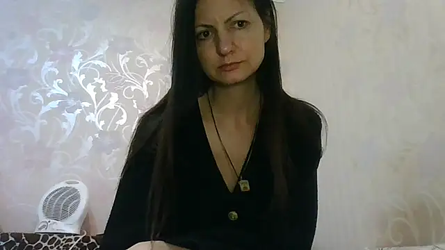 AliseWats online show from 11/22/25, 06:29