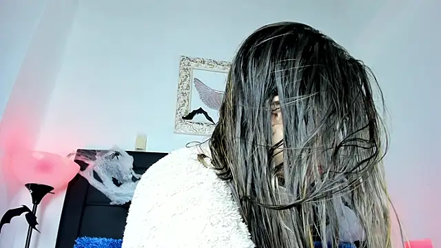 Lola Blondie online show from 10/07/25, 12:24