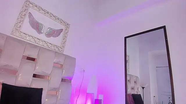 Lola Blondie online show from 04/07/26, 11:43
