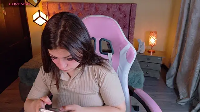 Snapshot of sweet__thang chatting on 10/29/25, 03:42 sweet thang online show from 10/29/25, 03:42