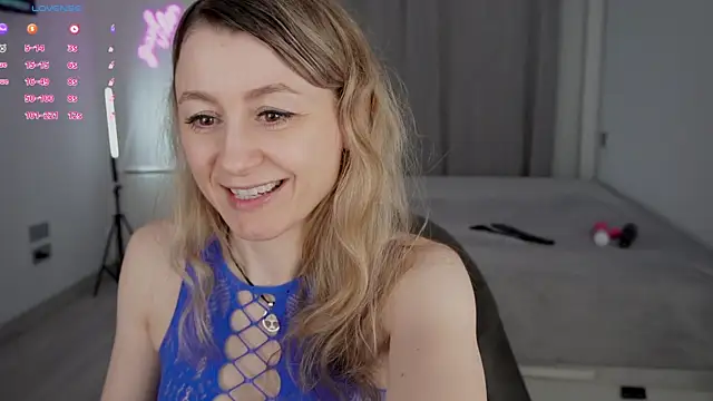   Milana     online show from 05/14/26, 05:09