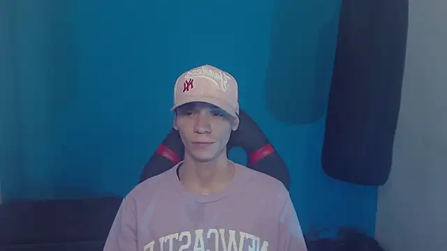 Snapshot of Burperking420_ chatting on 03/17/25, 09:23 Burperking420 online show from 03/17/25, 09:23