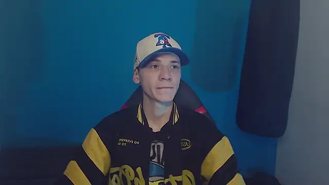 Snapshot of Burperking420_ chatting on 03/18/25, 06:15 Burperking420 online show from 03/18/25, 06:15