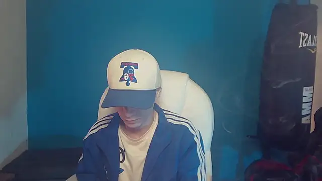 Snapshot of Burperking420_ chatting on 10/21/25, 09:59 Burperking420 online show from 10/21/25, 09:59