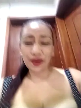 Snapshot of Carlasm- chatting on 09/18/25, 09:28 Carlasm- online show from 09/18/25, 09:28