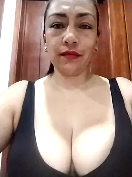 Snapshot of Carlasm- chatting on 11/05/25, 10:43 Carlasm- online show from 11/05/25, 10:43