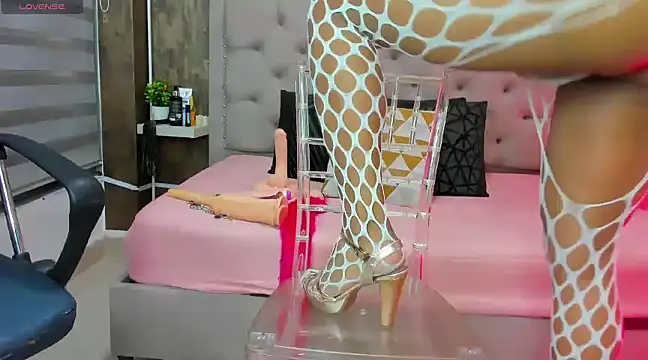 goldilockss15 online show from 03/15/25, 06:47