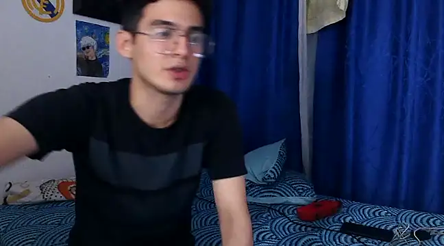 Snapshot of Thiagobb7 chatting on 03/17/25, 03:14 Thiagobb7 online show from 03/17/25, 03:14