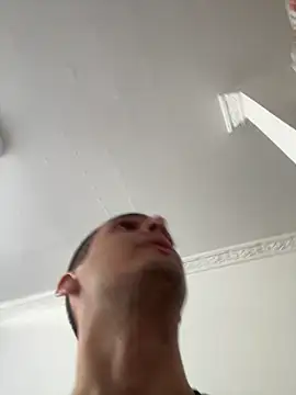 Thiagobb7 online show from 02/02/26, 03:22