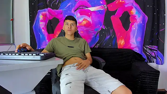 MAXXY CUTE online show from 03/22/25, 04:58