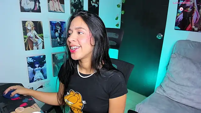 Vickysth online show from 04/28/26, 11:21