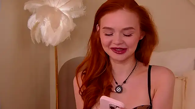 Snapshot of MiraBliss chatting on 11/04/25, 05:45 MiraBliss online show from 11/04/25, 05:45