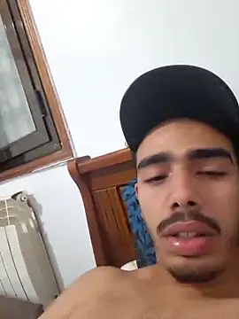 Snapshot of MATANAN31 chatting on 11/15/25, 06:37 MATANAN31 online show from 11/15/25, 06:37