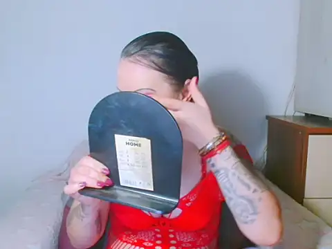 Aliceessencex online show from 01/26/25, 02:14