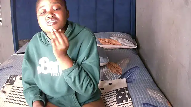 SexyShybarbie online show from 04/03/26, 08:12