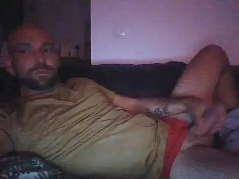 Snapshot of Smokeym123 chatting on 07/18/26, 10:46 Smokeym123 online show from 07/18/26, 10:46