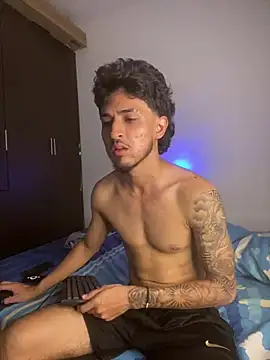 Snapshot of Zayn_kane chatting on 07/01/26, 04:18 Zayn kane online show from 07/01/26, 04:18