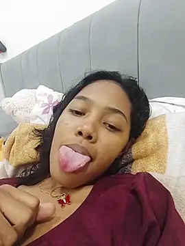 willow smitt online show from 02/19/26, 01:45