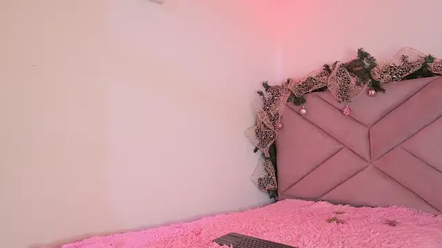 eva sin18 online show from 12/18/25, 11:11