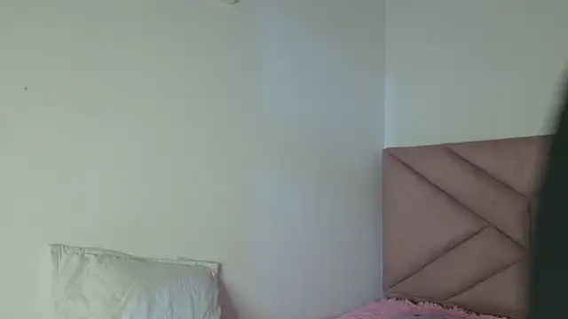 Snapshot of eva_sin18 chatting on 05/08/26, 11:54 eva sin18 online show from 05/08/26, 11:54