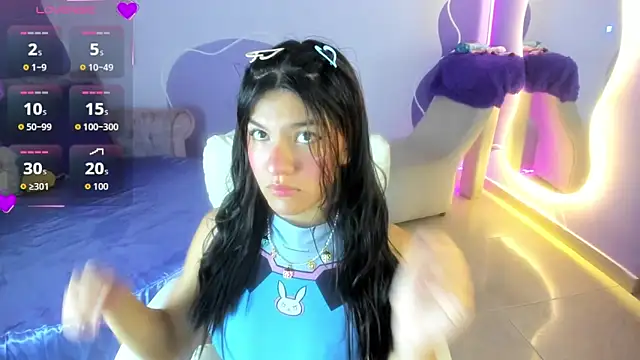 Snapshot of auroracute02 chatting on 09/25/25, 01:15 auroracute02 online show from 09/25/25, 01:15