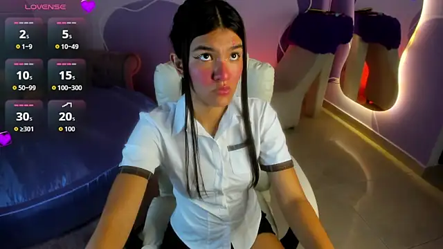 Snapshot of auroracute02 chatting on 09/27/25, 01:38 auroracute02 online show from 09/27/25, 01:38