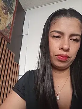 Snapshot of Nathaly_12 chatting on 05/12/26, 04:48 Nathaly 12 online show from 05/12/26, 04:48