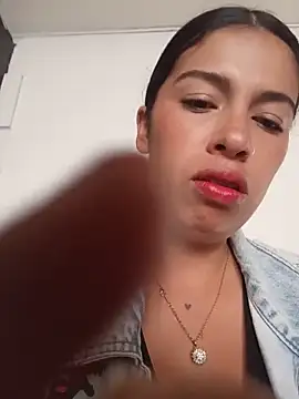 Snapshot of Nathaly_12 chatting on 05/21/26, 06:04 Nathaly 12 online show from 05/21/26, 06:04